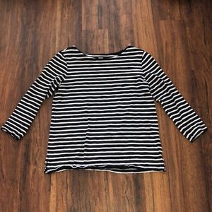 Black and white long sleeve shirt